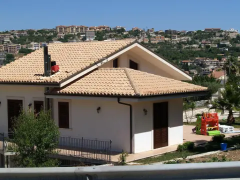 Villa unifamiliare AB - Ville