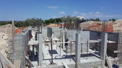 Villa unifamiliare OV, Ville - fase di cantiere