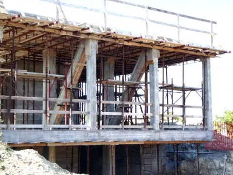 Villa unifamiliare OV, Ville - fase di cantiere