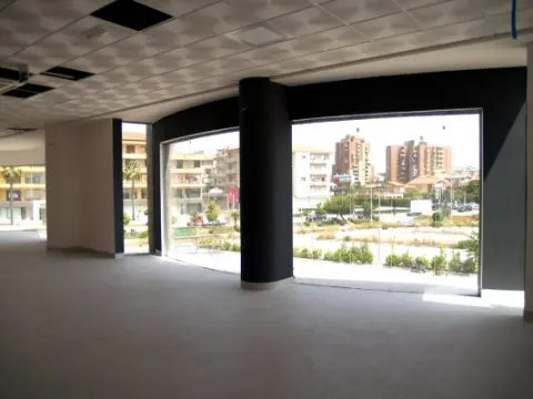 Locale commerciale Man, Locali commerciali - fase di cantiere
